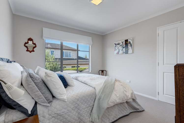 70 Pine Harbour Parade Beachlands_12