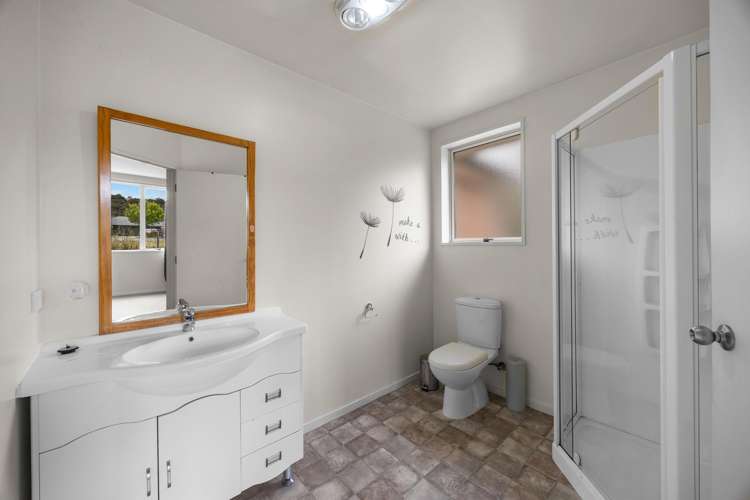 56 Dale Street Albert Town_11