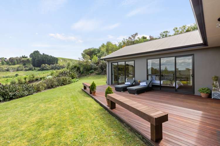 18 Lakeview Terrace Taradale_15