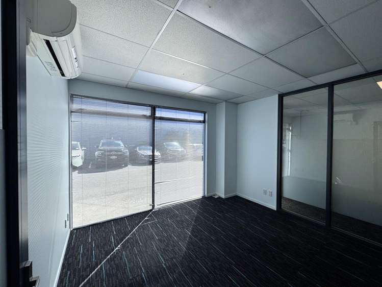 Unit C, 16 Sheffield Crescent Burnside_11