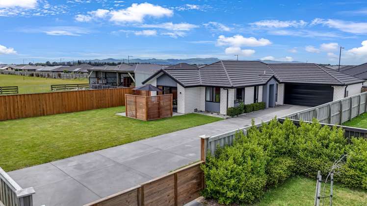 51 Tobollie Drive Rolleston_16