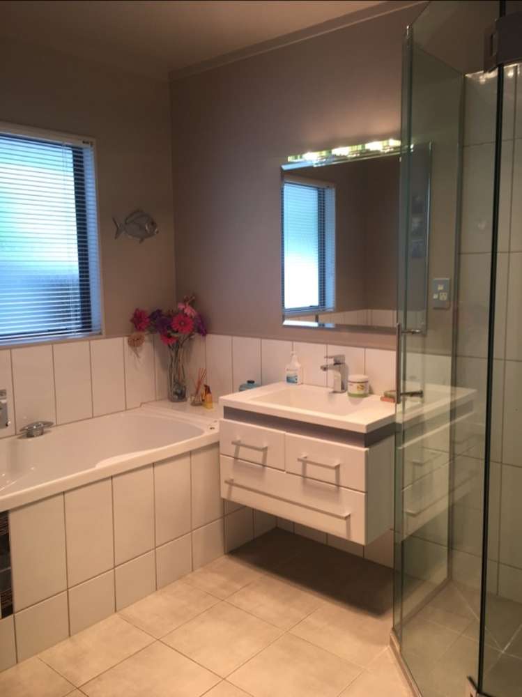 102 Aldinga Avenue Stoke_8