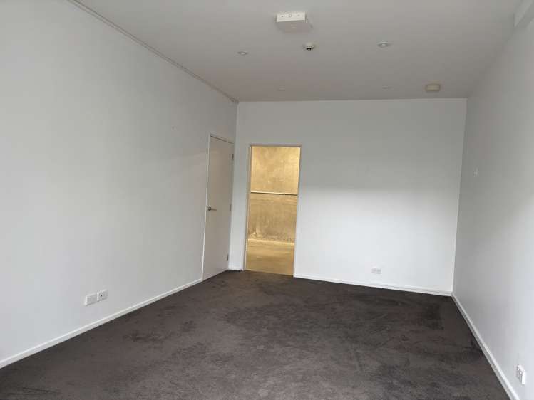 4/45 Karepiro Drive Stanmore Bay_3