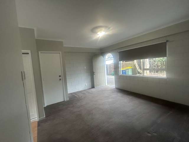 Cute 2-Bedroom Unit in Peaceful Torbay Location