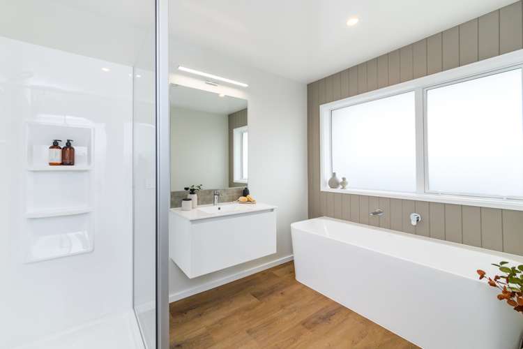 6 Roots Street East Feilding_14