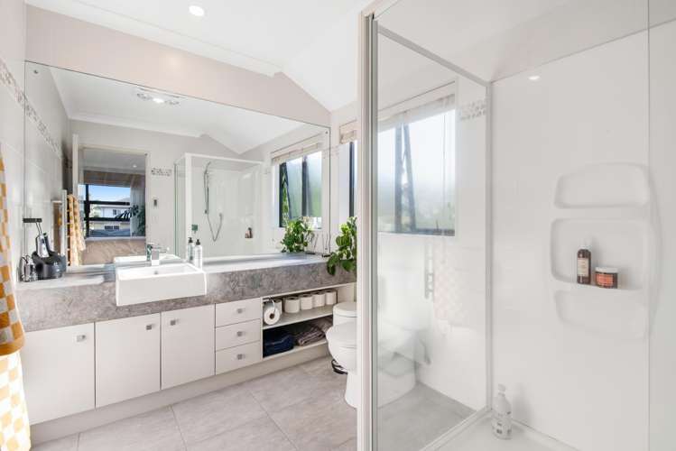 22 Bur Oak Terrace Schnapper Rock_17