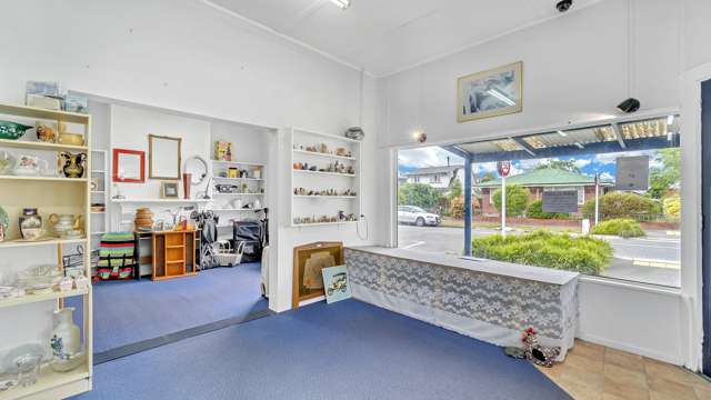 475 Worcester Street Linwood_2