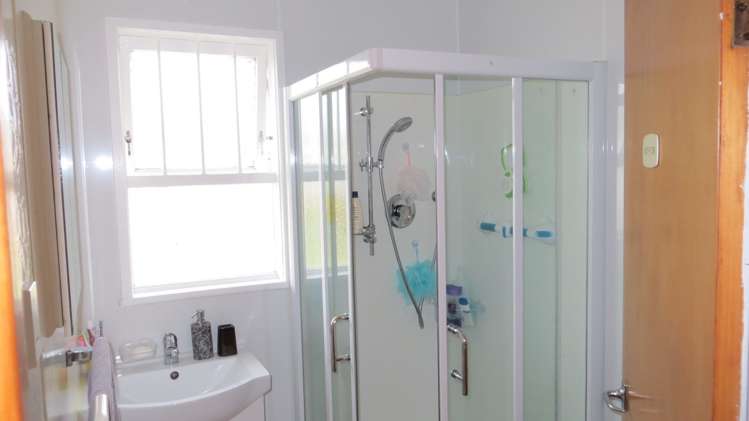 46 Wordsworth Road Manurewa_10