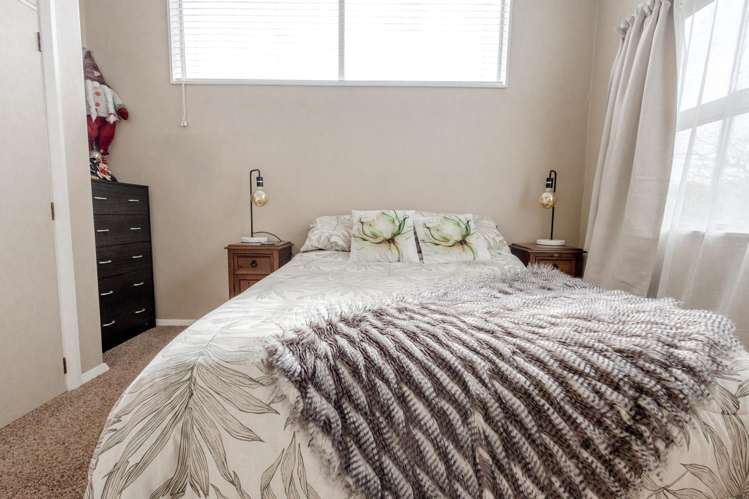79 Livingstone Street Hokitika_15