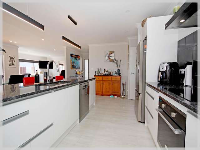 11 Story Street Foxton Beach_3