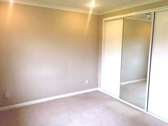 2 Surrey Street Manurewa_4