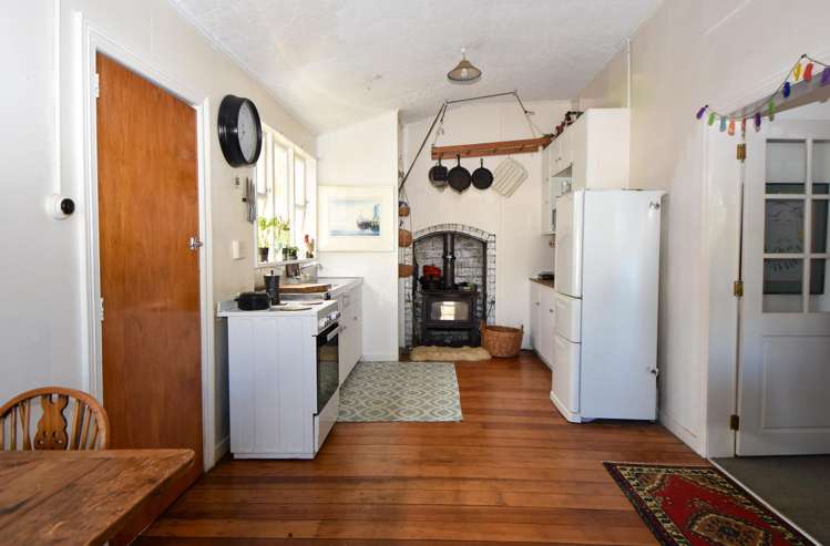 234 High Street South Carterton_7