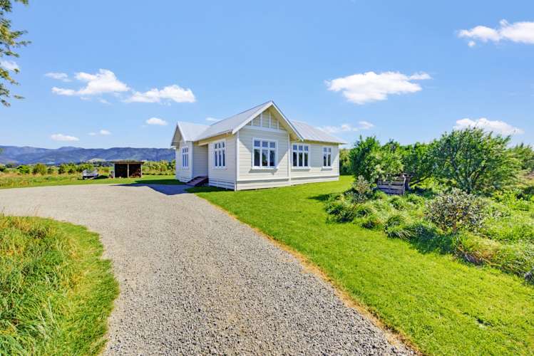 79 Longwood East Road Featherston_31
