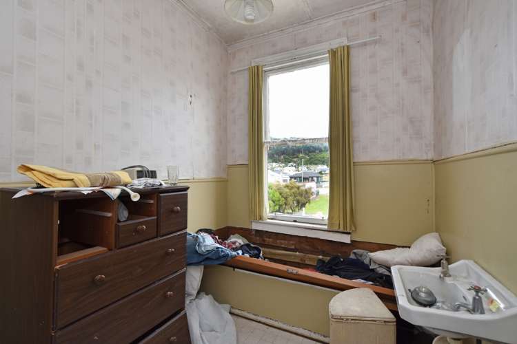 12 Gore Street Bluff_13