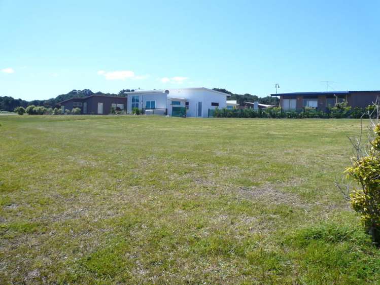 108 The Fairway Matarangi_1