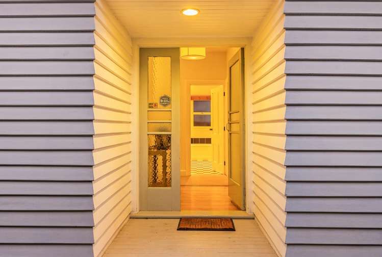 20 Birdwood Avenue Beckenham_1