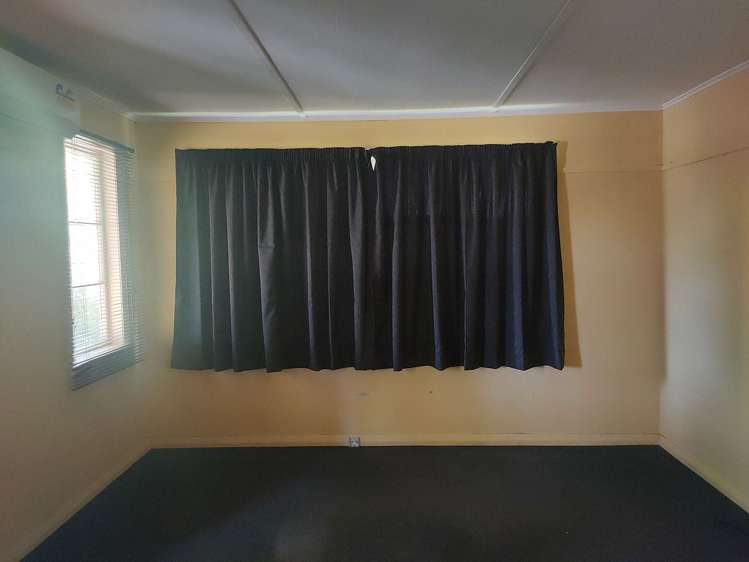616 Featherston Street Roslyn_16