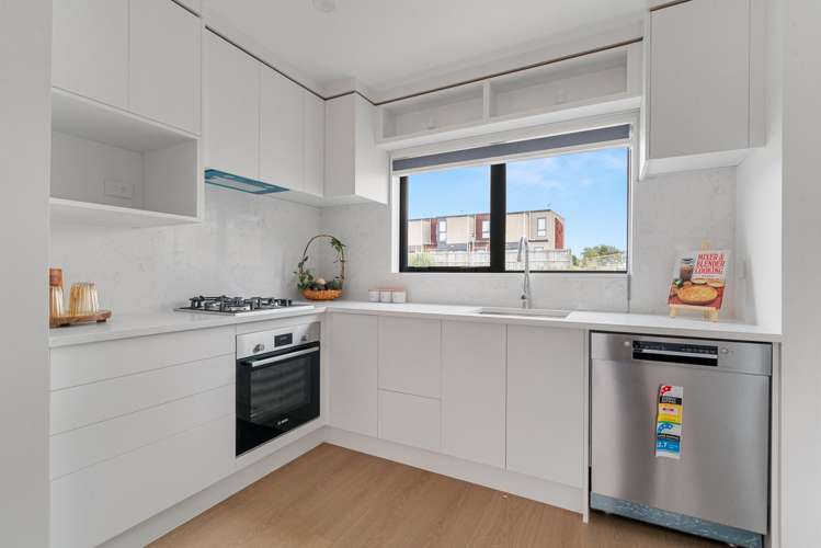 7/32, 9/32 & 10/32 Tapuwae Way Mangere Bridge_3