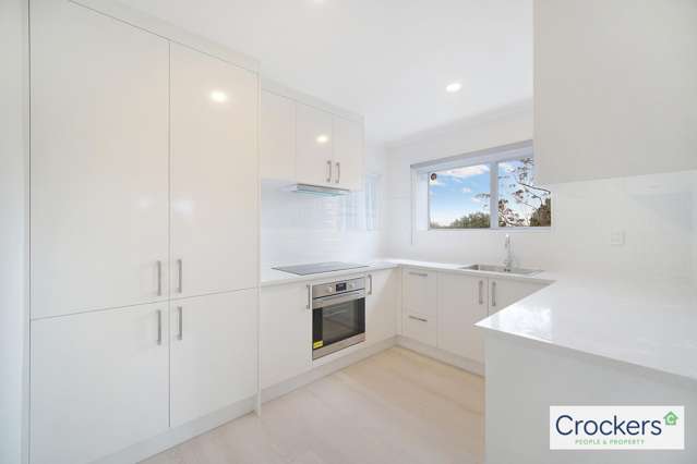 2/75 Atkinson Road Titirangi_3
