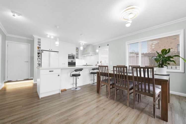 220 Hill Road The Gardens_6