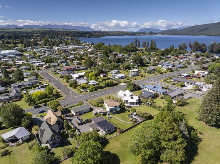 29B Matai Street Te Anau_23