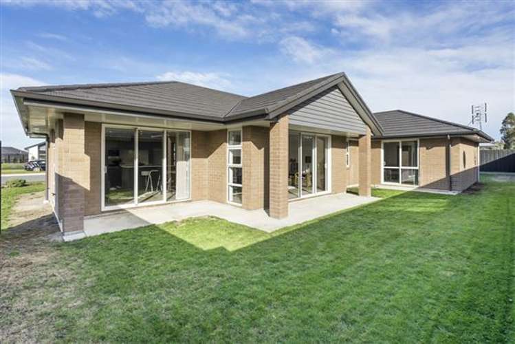 15 Shillingford Boulevard Rolleston_12