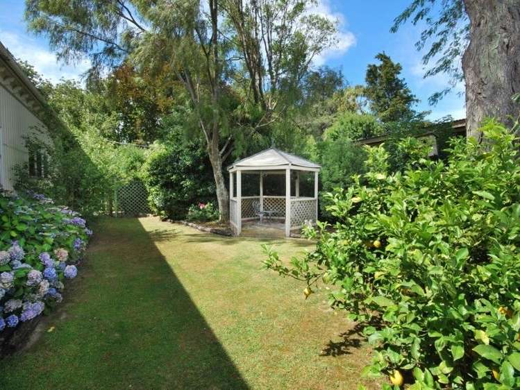 36a Lincoln Road Carterton_17