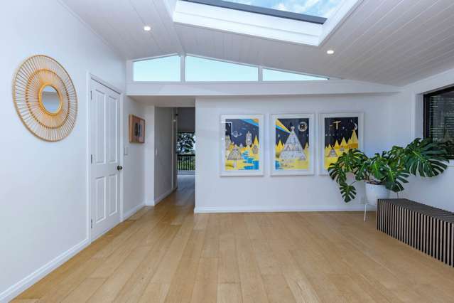 256 Piha Road Piha_2