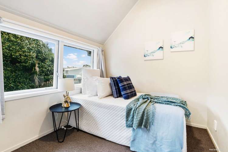 2/27 Lagoon Drive Panmure_7