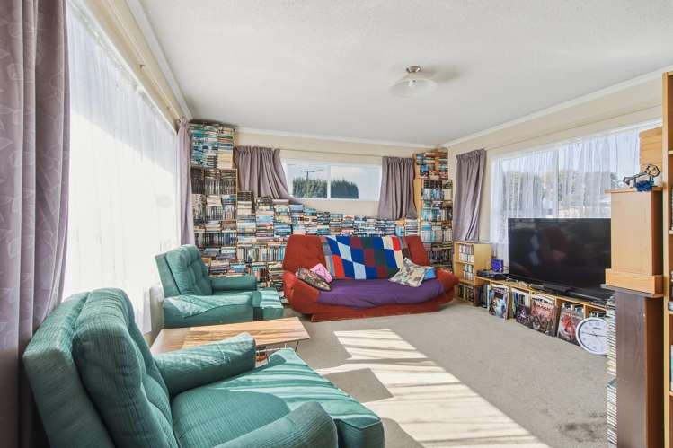 8 Tukapa Street Westown_8