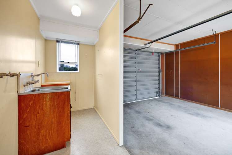 6 Manse Street Hawera_19