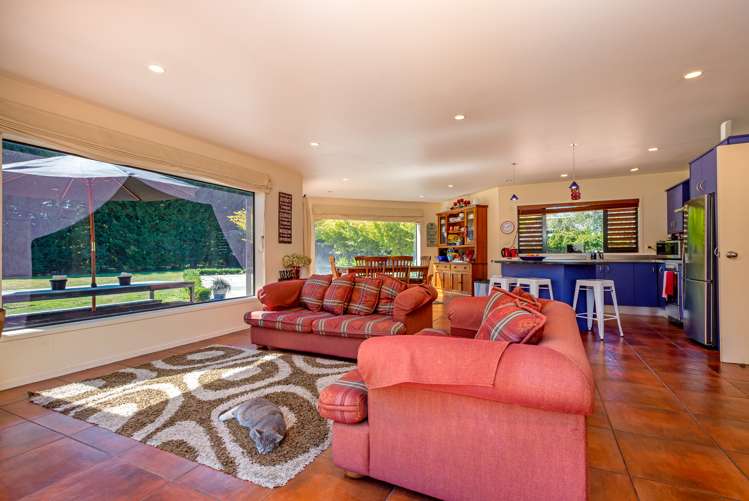 61 Pharazyn Street Feilding_9