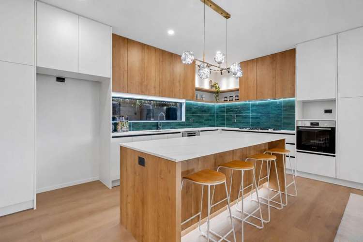 62 Rongoa Maori Way Pukekohe_1