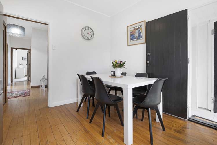 6 Tansley Avenue Epsom_9