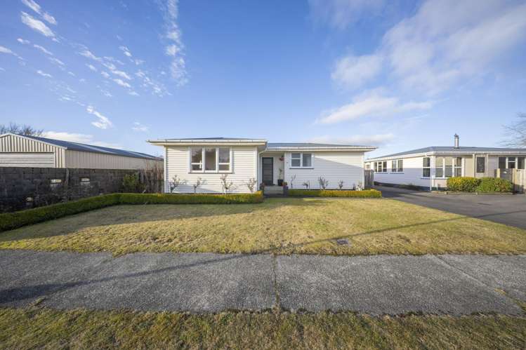 27 Excelsior Place Manapouri_1
