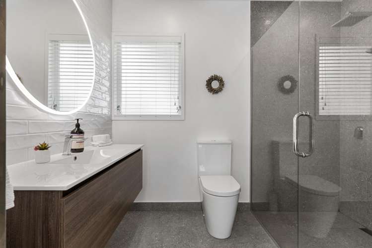 189 Upper Harbour Drive Greenhithe_19