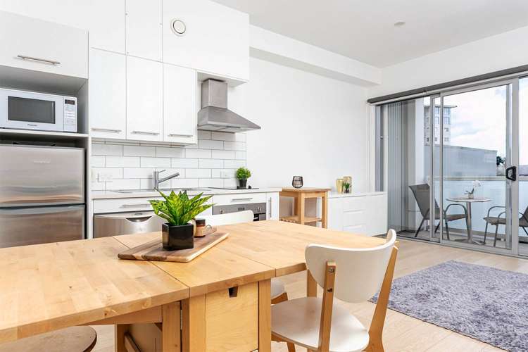 304/155 Beach Road Auckland Central_1