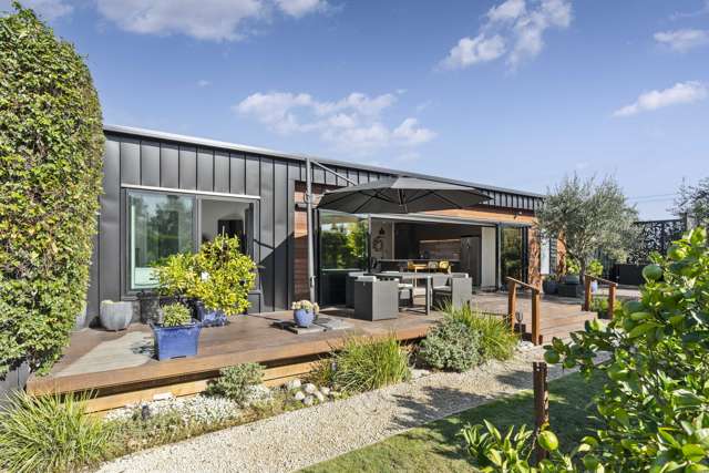 Modern Executive Living in Martinborough