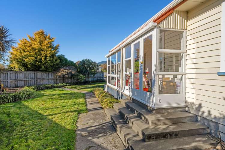 60 Tennyson Crescent Stoke_14