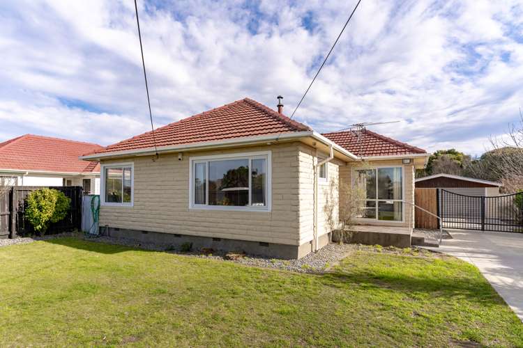 69 Gilberthorpes Road Hei Hei_16