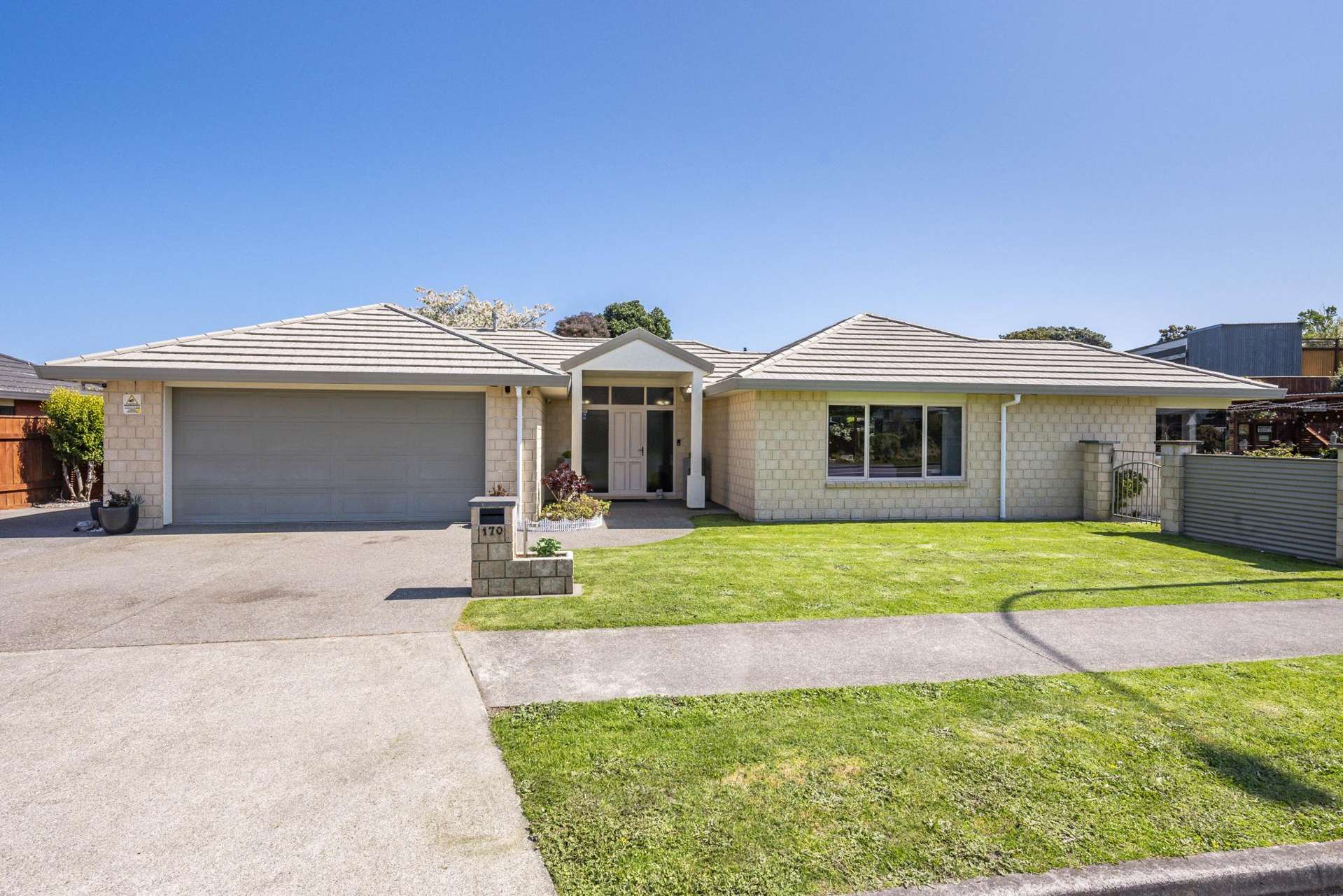 170 Guildford Drive Paraparaumu Beach_0