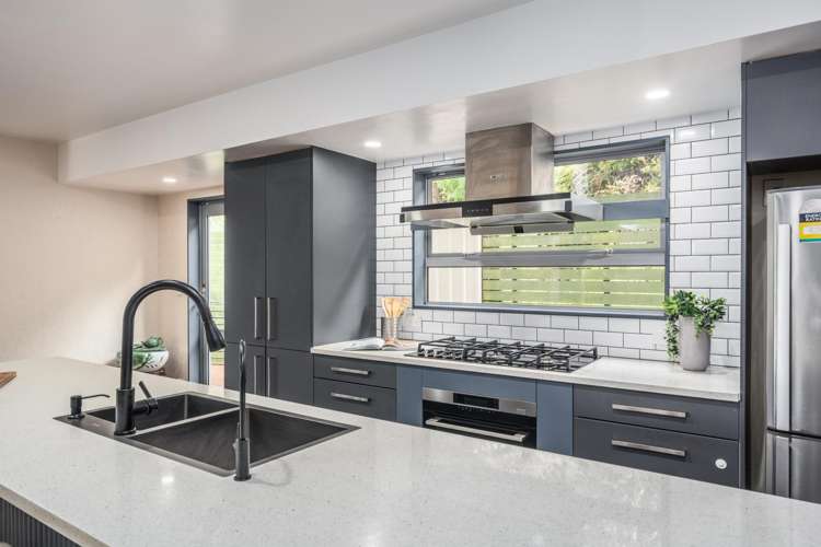 59 Amesbury Drive Churton Park_10