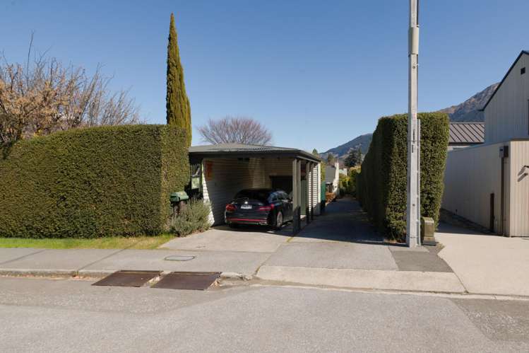 5 Hobart Street Queenstown_25