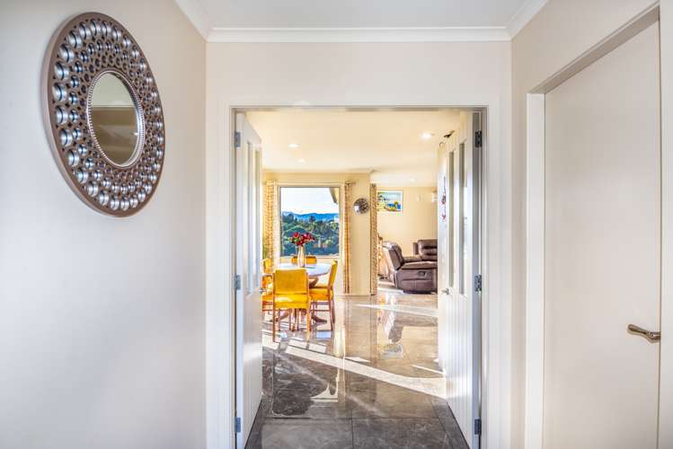 23 Tongariro Drive Aotea_15