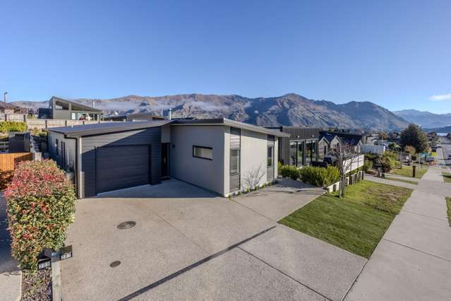 207 Aubrey Road Wanaka_3