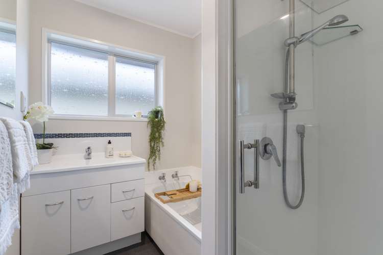 16 Faith Bullock Place New Lynn_14