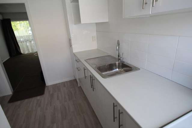 2/11 Pascal Street Central - Palmerston Nth_2