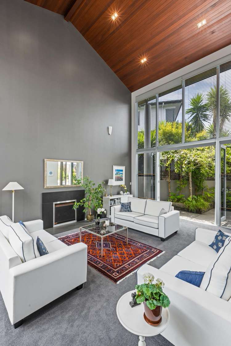 20 The Ritz Orewa_11