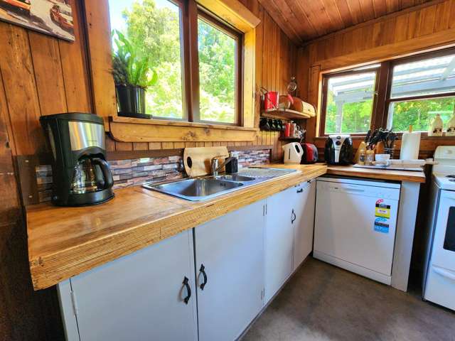 28 Ross Street Dunollie_3