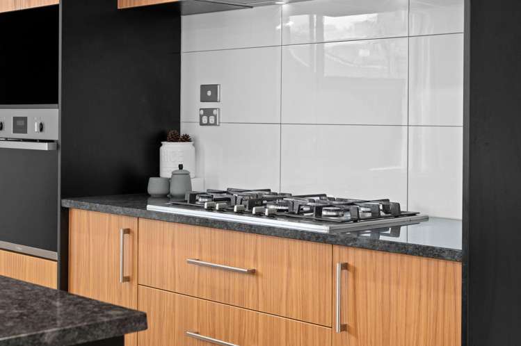 17 + 17A Barwick Place Huntington_5